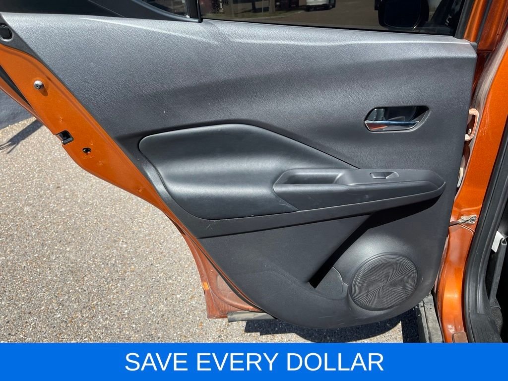 Used 2020 Orange Nissan SR image 15
