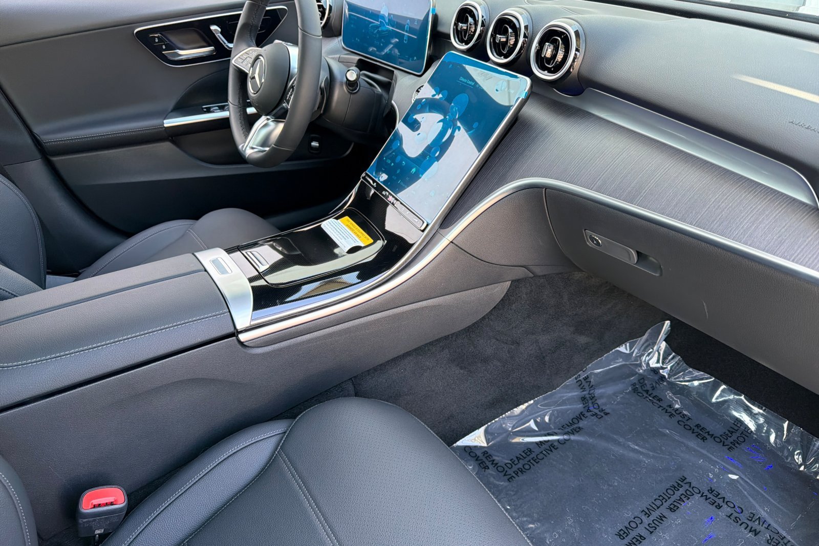 2026 Mercedes-Benz C-Class Sedan C 300 - Photo 9
