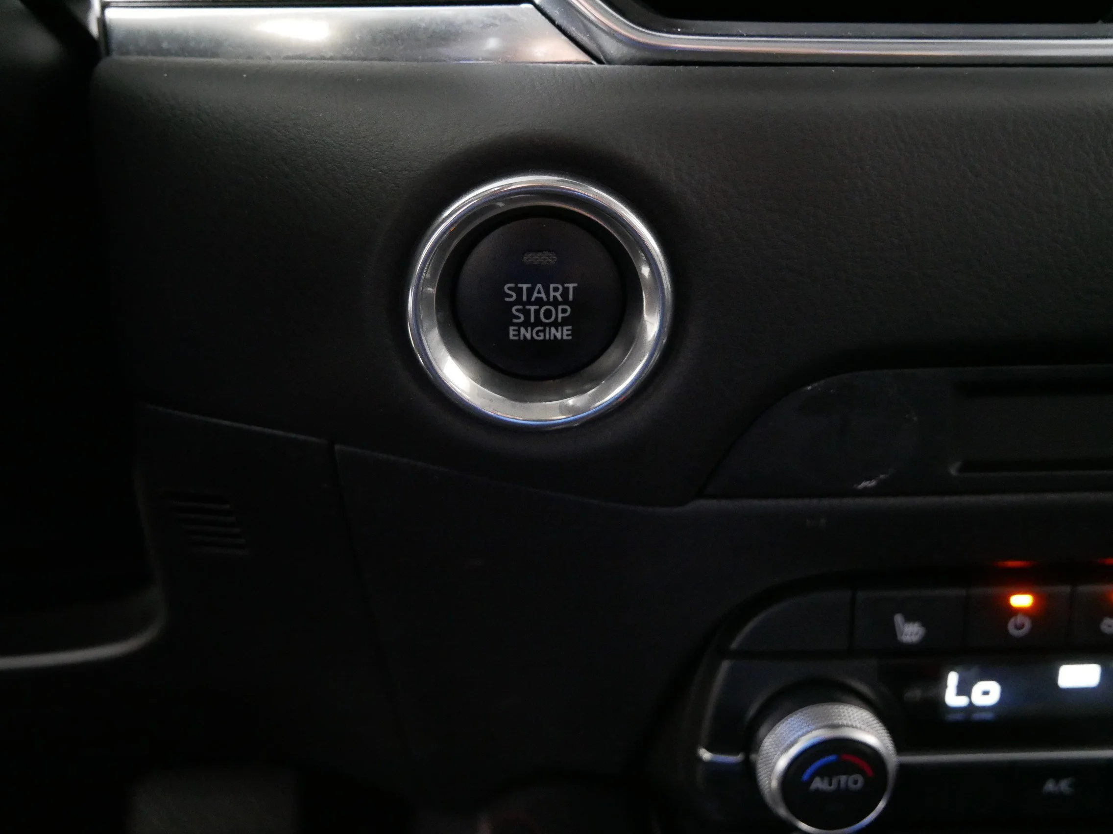 Used 2025 Polymetal Gray Metallic Mazda 2.5 S Carbon Edition image 30