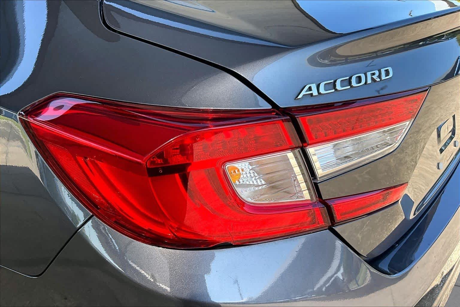 Used 2021 Modern Steel Metallic Honda EX-L image 29
