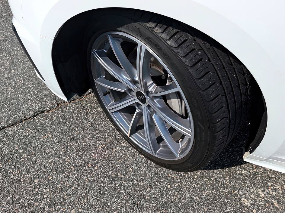 Used 2025 Arkona White Audi S line Premium image 7