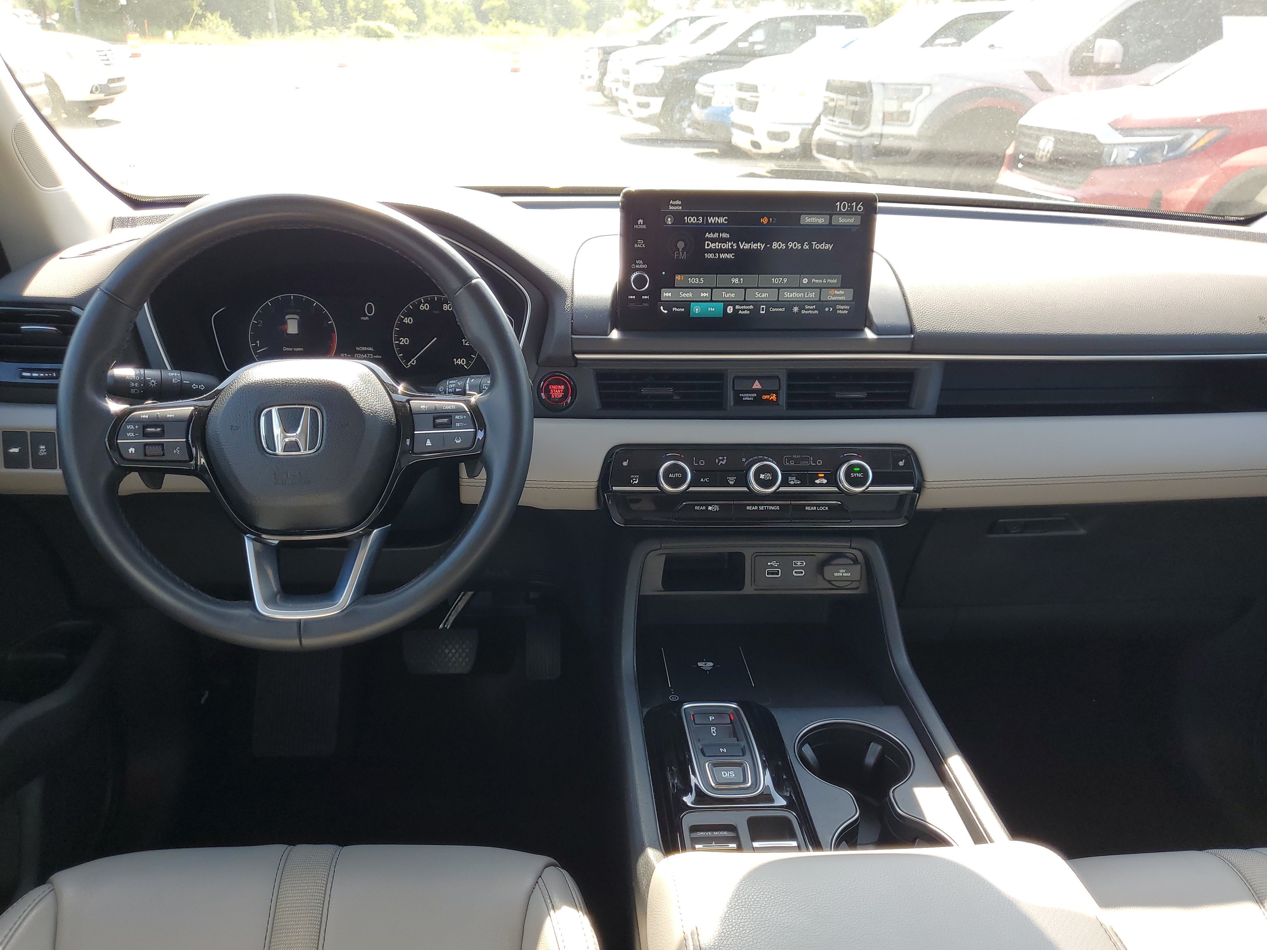 Certified Used 2023 Lunar Silver Metallic Honda AWD EX-L image 47