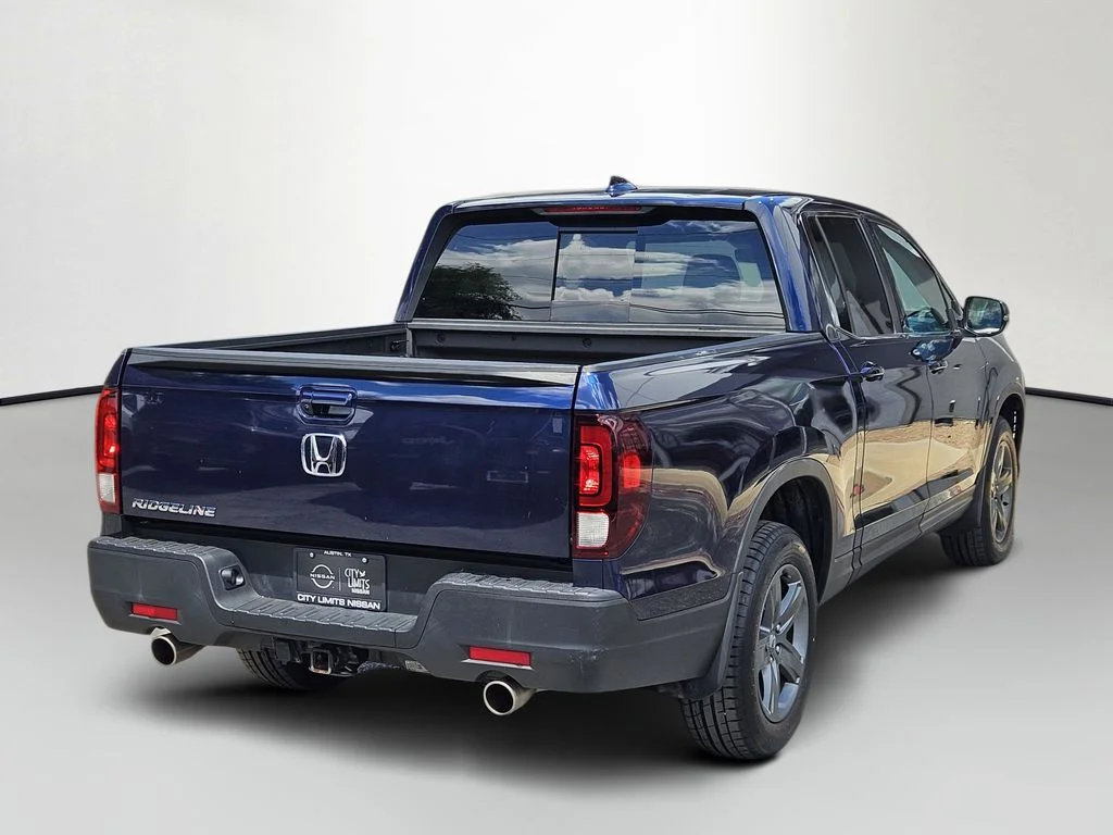 Used 2023  Honda RTL image 7