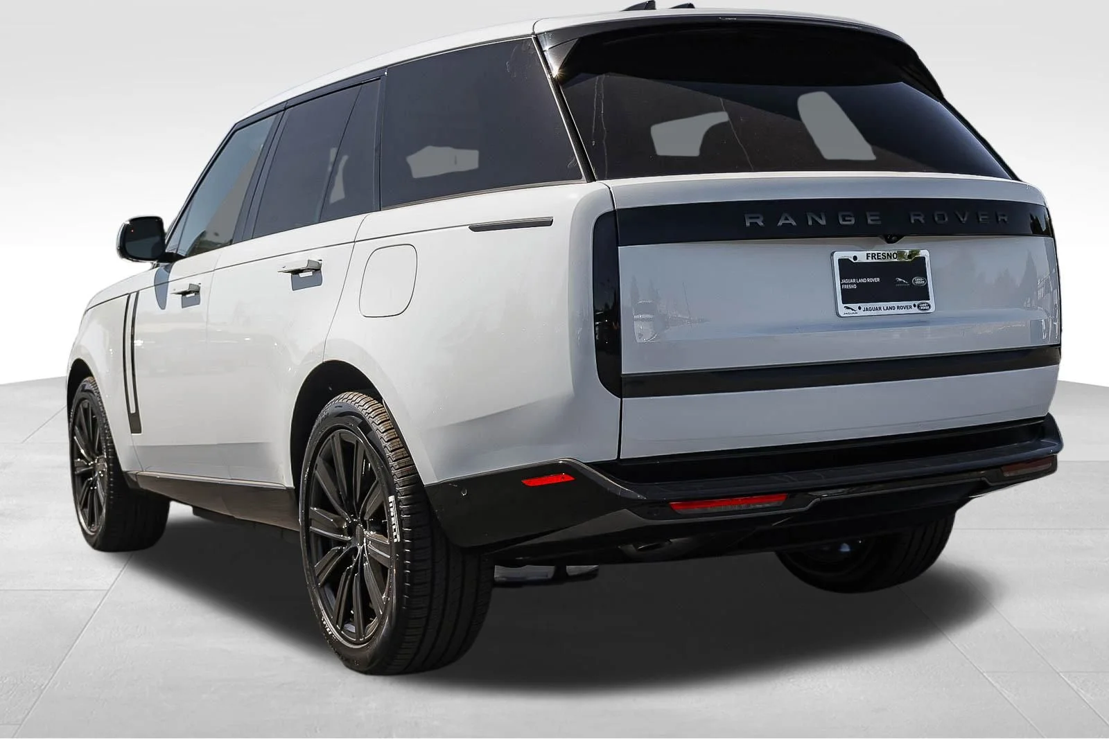 New 2026 Fuji White Land Rover SE image 7