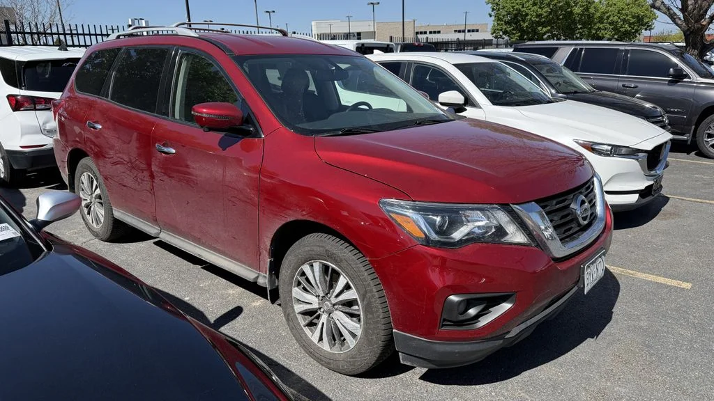 2020 Nissan Pathfinder SL 4WD's photo