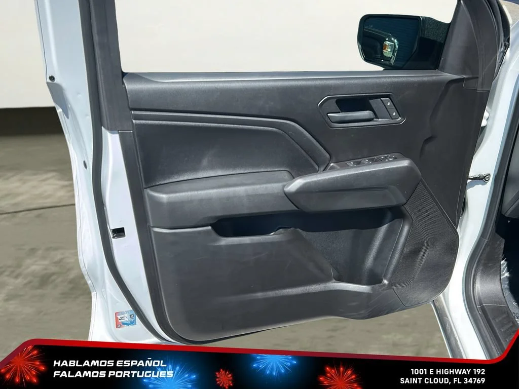 Used 2025 Summit White Chevrolet WT/LT image 10