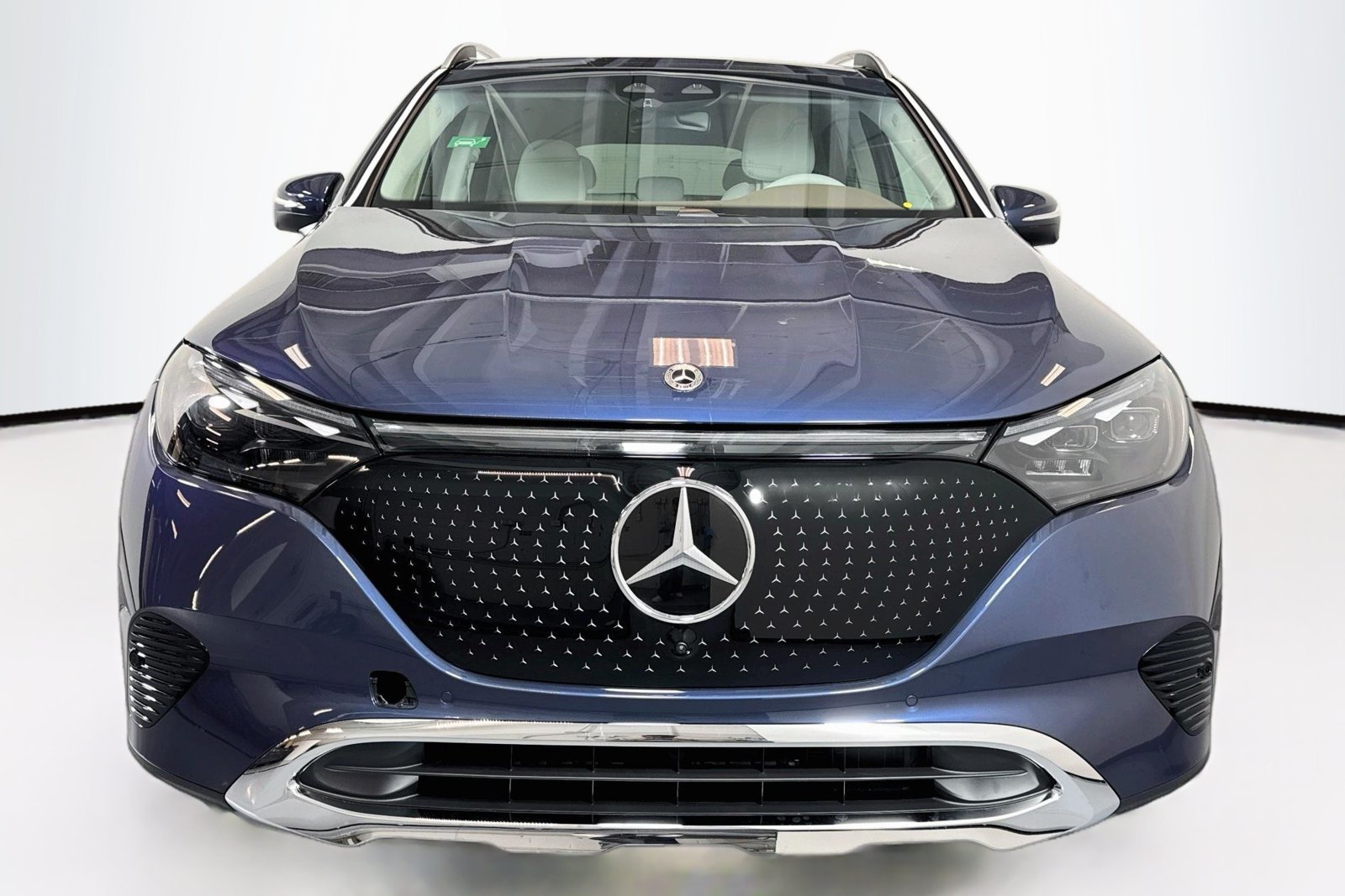 New 2026 Twilight Blue Metallic Mercedes-Benz EQE 320+ image 2