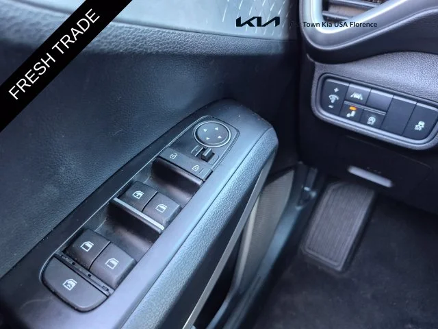 Certified Used 2022 Red Kia LX image 22
