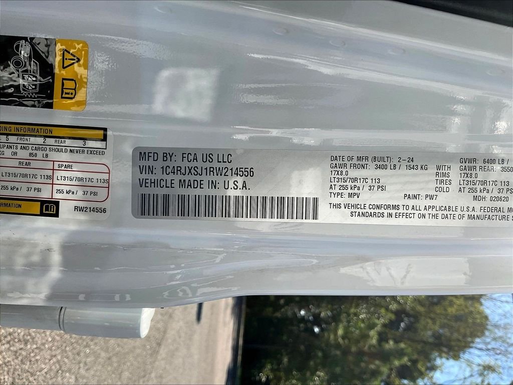 Used 2024 Bright White Clearcoat Jeep Rubicon 392 image 21