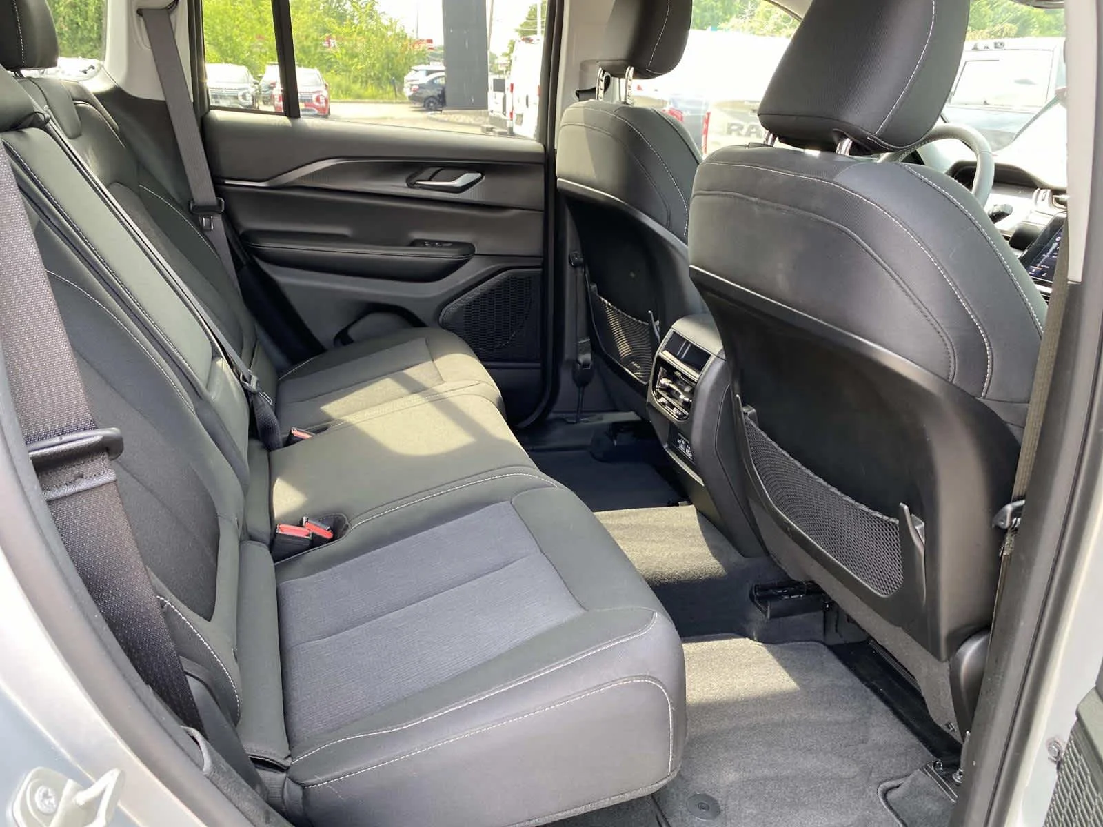 Certified Used 2023 Silver Zynith Jeep Laredo image 23