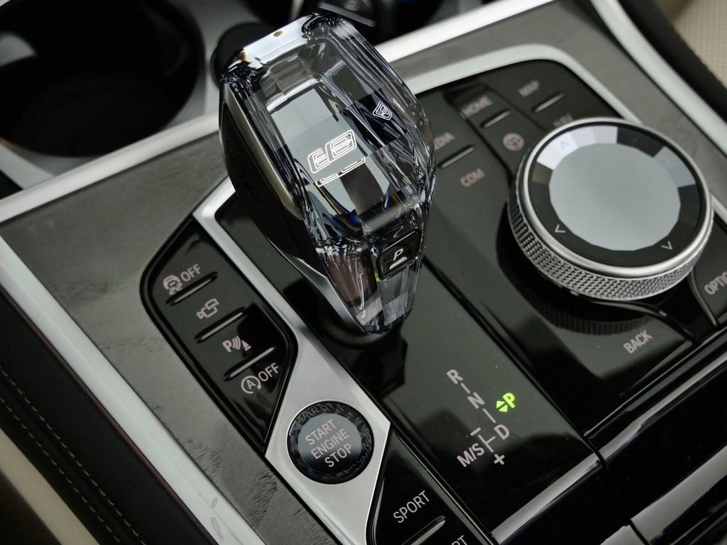 Used 2026 Black Sapphire Metallic BMW 840i image 46