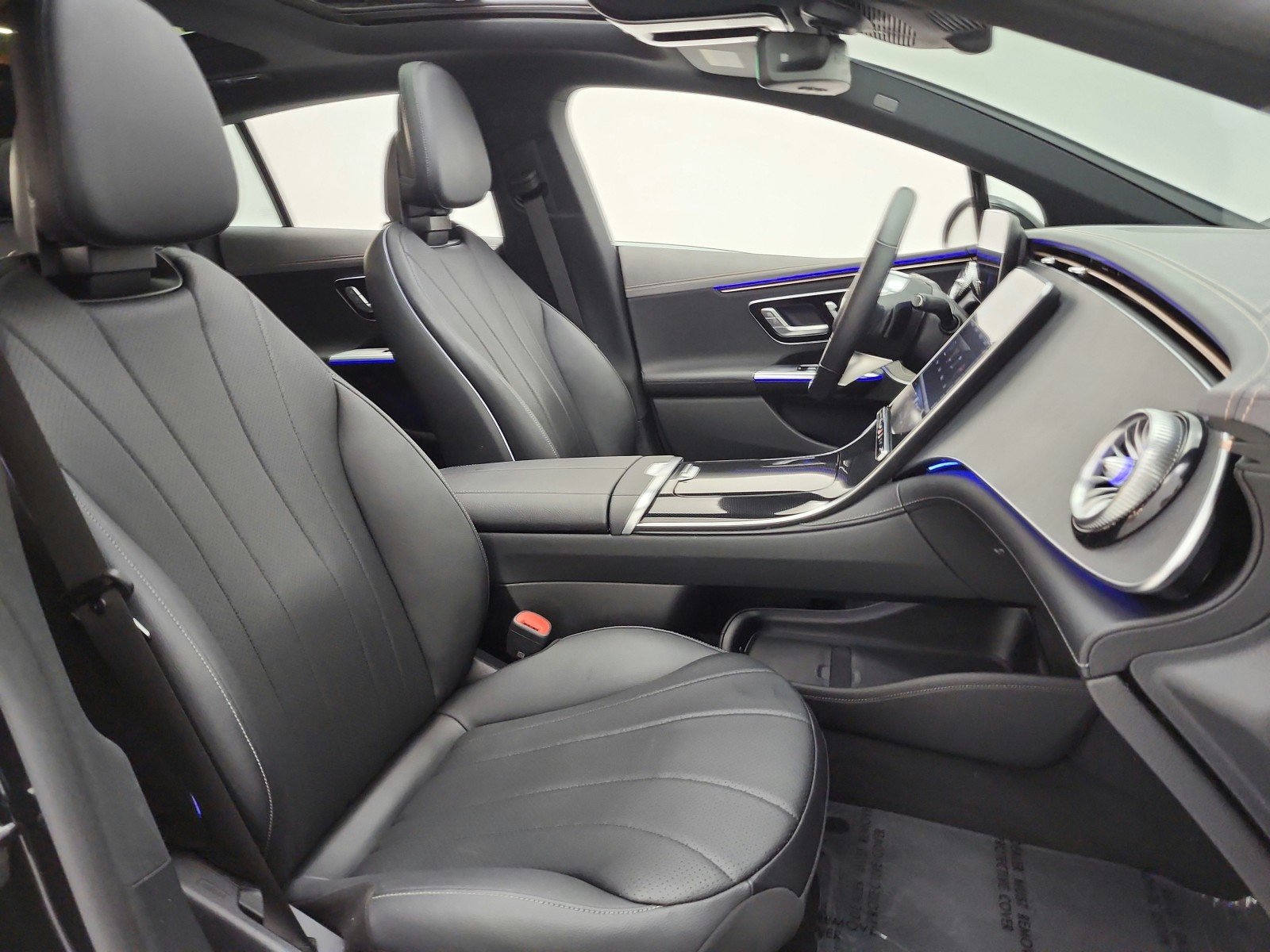 Used 2023 Obsidian Black Metallic Mercedes-Benz EQE 350 4MATIC®+ Sedan image 19