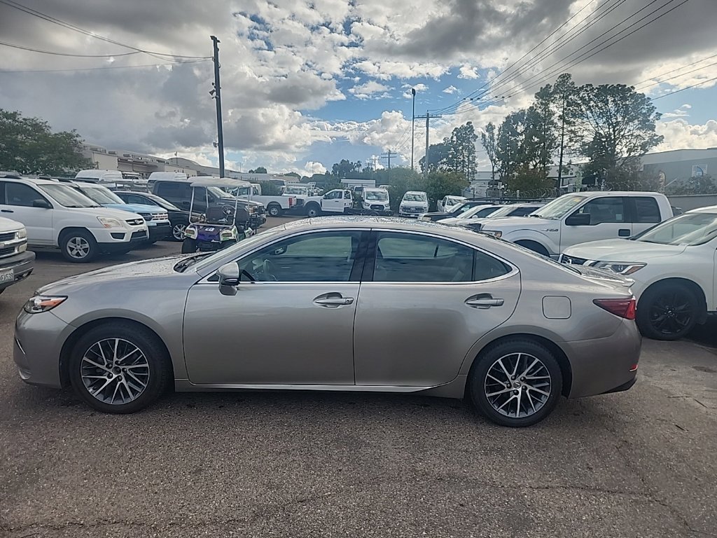 Used 2017 Silver Lexus 350 image 9