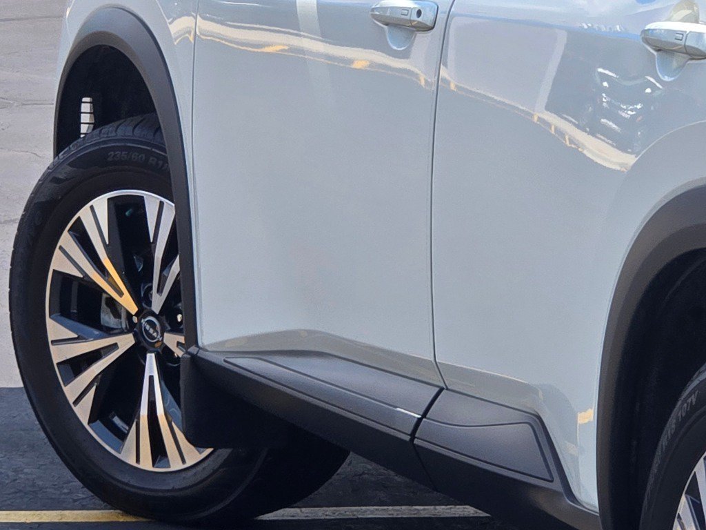 2023 Nissan Rogue SV - Photo 15