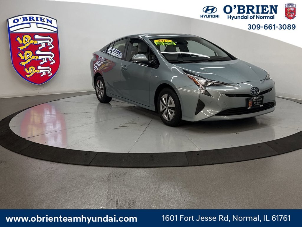Used 2017 Pearl Toyota Four image 1