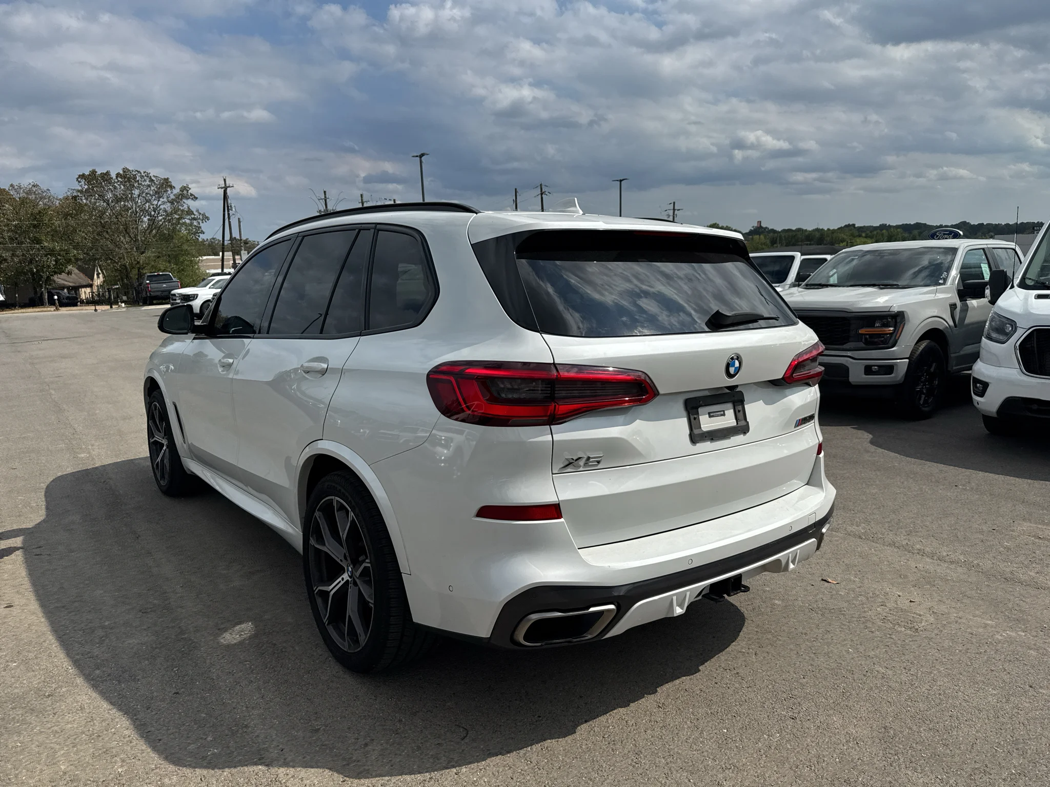 Used 2020 Mineral White Metallic BMW M50i image 8