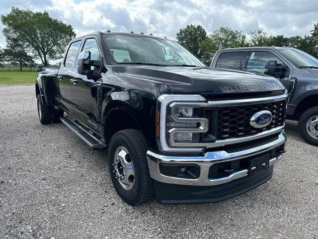 New 2026 Agate Black Metallic Ford F-350® Lariat® image 2