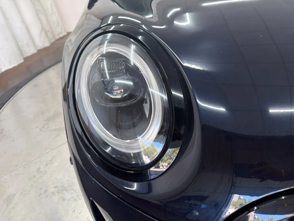 Used 2023 Black MINI Iconic image 13