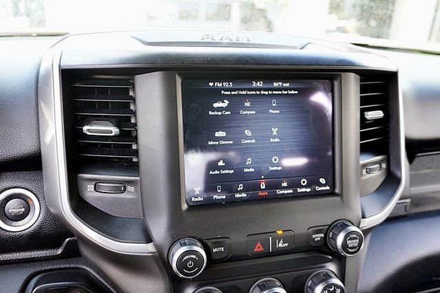 Used 2021 White Ram Big Horn/Lone Star image 24