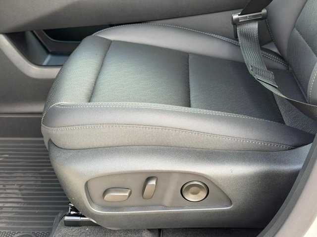 New 2027 Summit White Chevrolet LT image 10