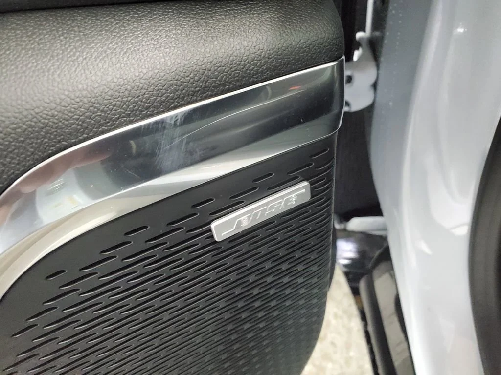 2026 GMC Acadia Denali - Photo 12