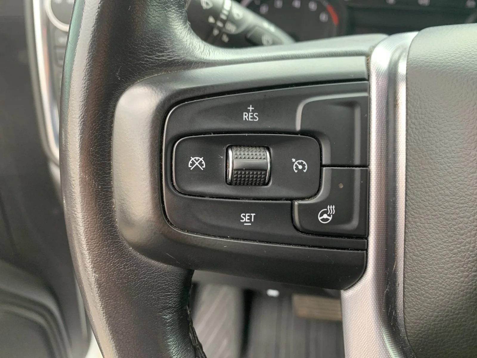 Used 2021 Summit White GMC Elevation image 26