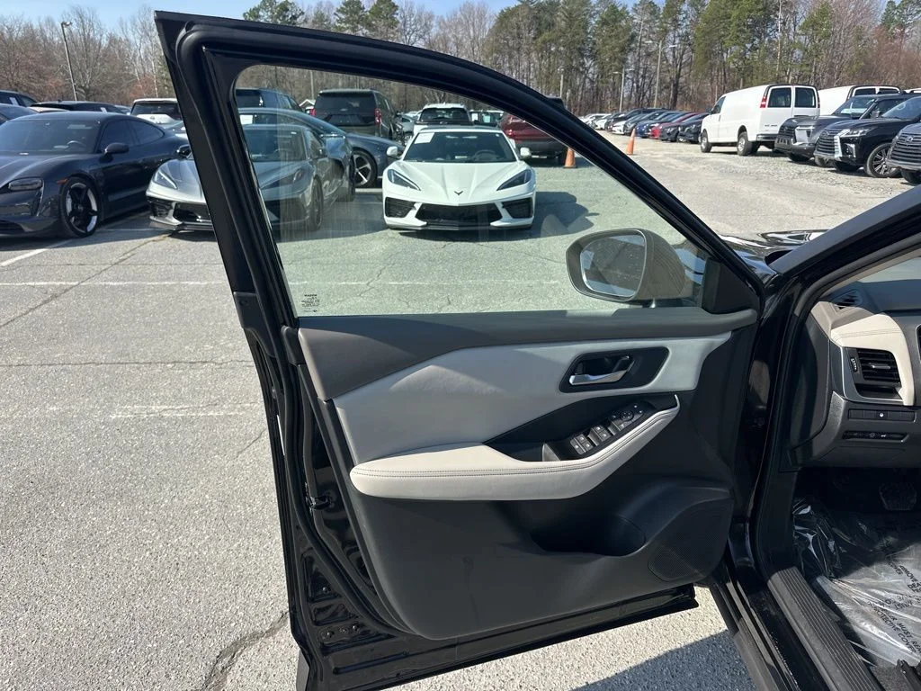 Used 2025 Black Nissan SV image 22