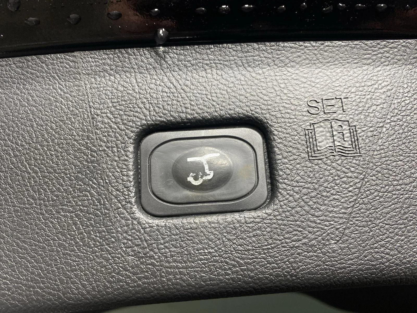Used 2024 Agate Black Ford SEL image 28