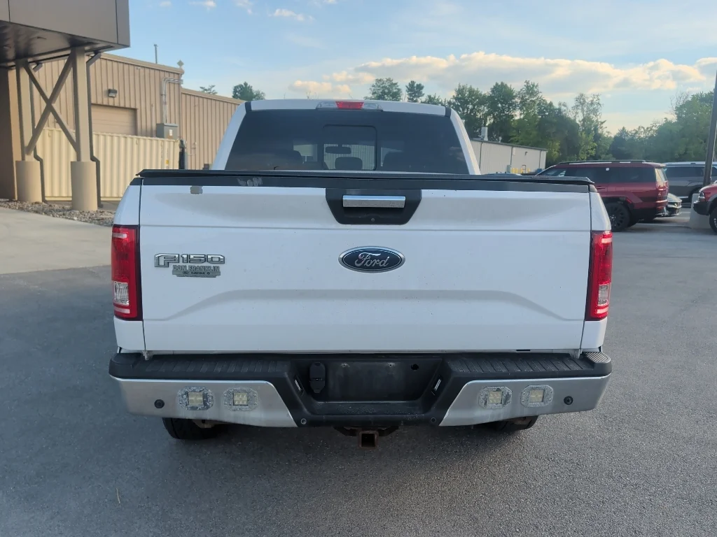 Used 2015 OXFORD WHITE Ford XLT image 9
