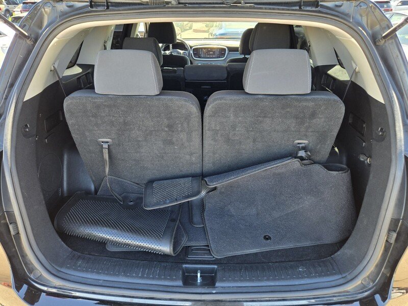 Used 2020 Ebony Black KIA L FWD image 13
