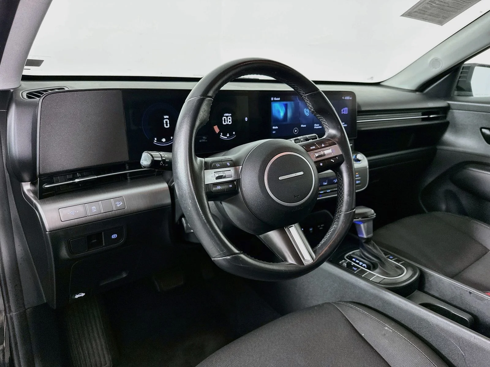 Used 2024 Abyss Black Pearl Hyundai SEL image 10