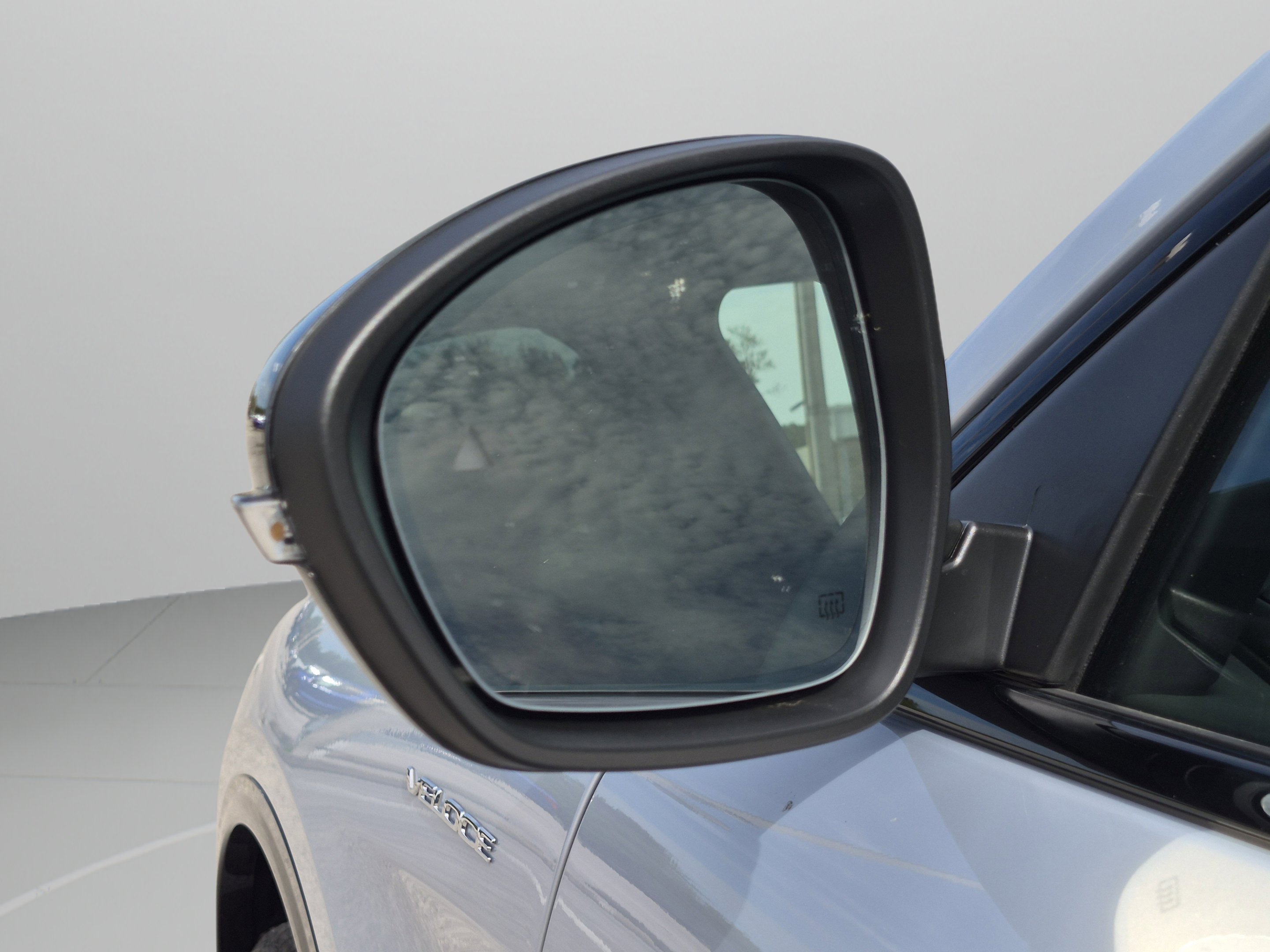 New 2026 Moonlight Gray Metallic Alfa Romeo  image 73