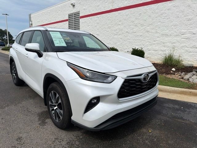 2026 Toyota Highlander XLE