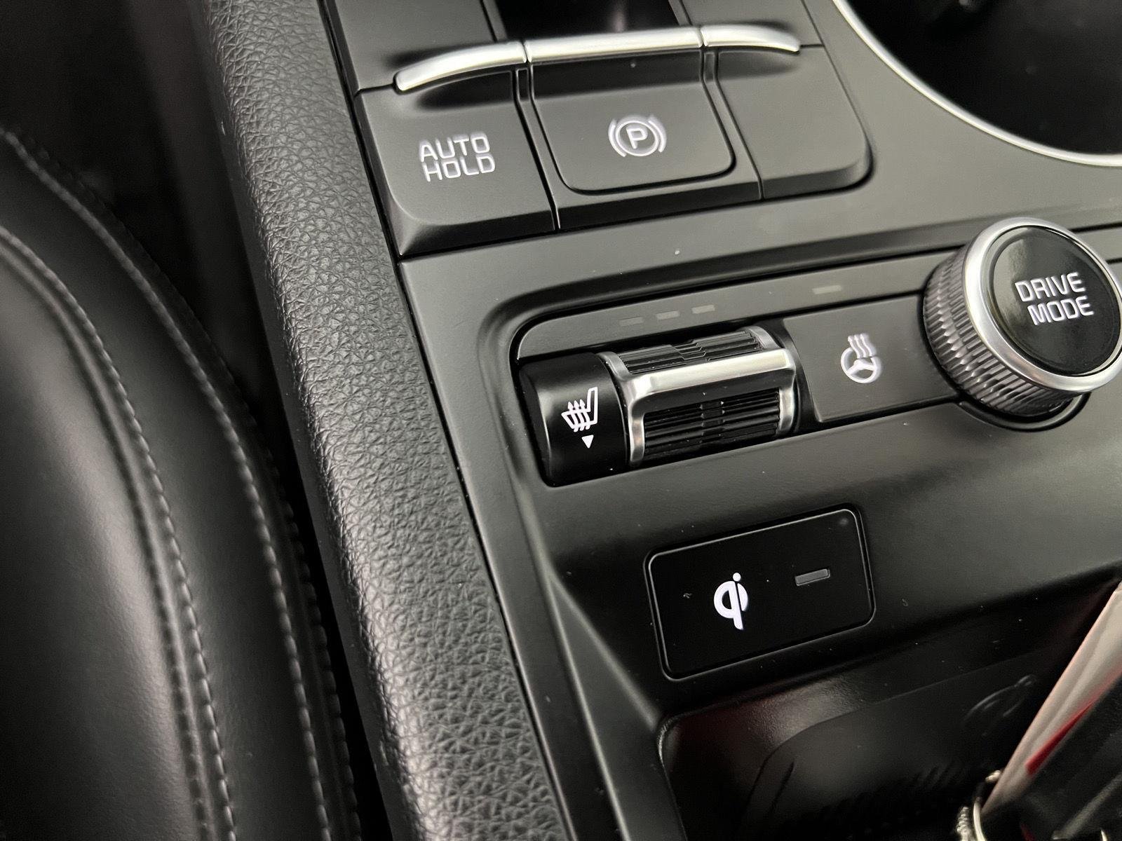 Used 2024 Glacial White Pearl Kia GT-Line image 10
