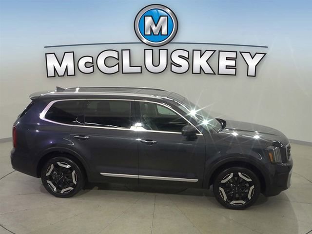 Used 2025 Gray Kia S image 12