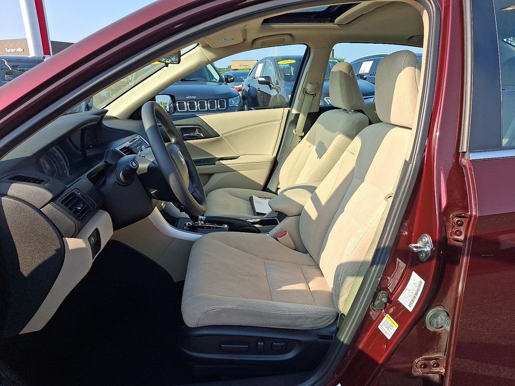 Used 2014 Red Honda EX image 14