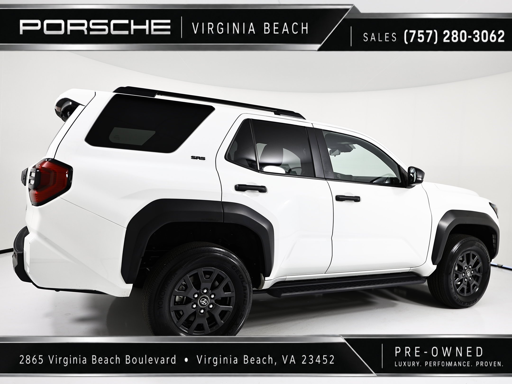 Used 2025 White Toyota SR5 image 5