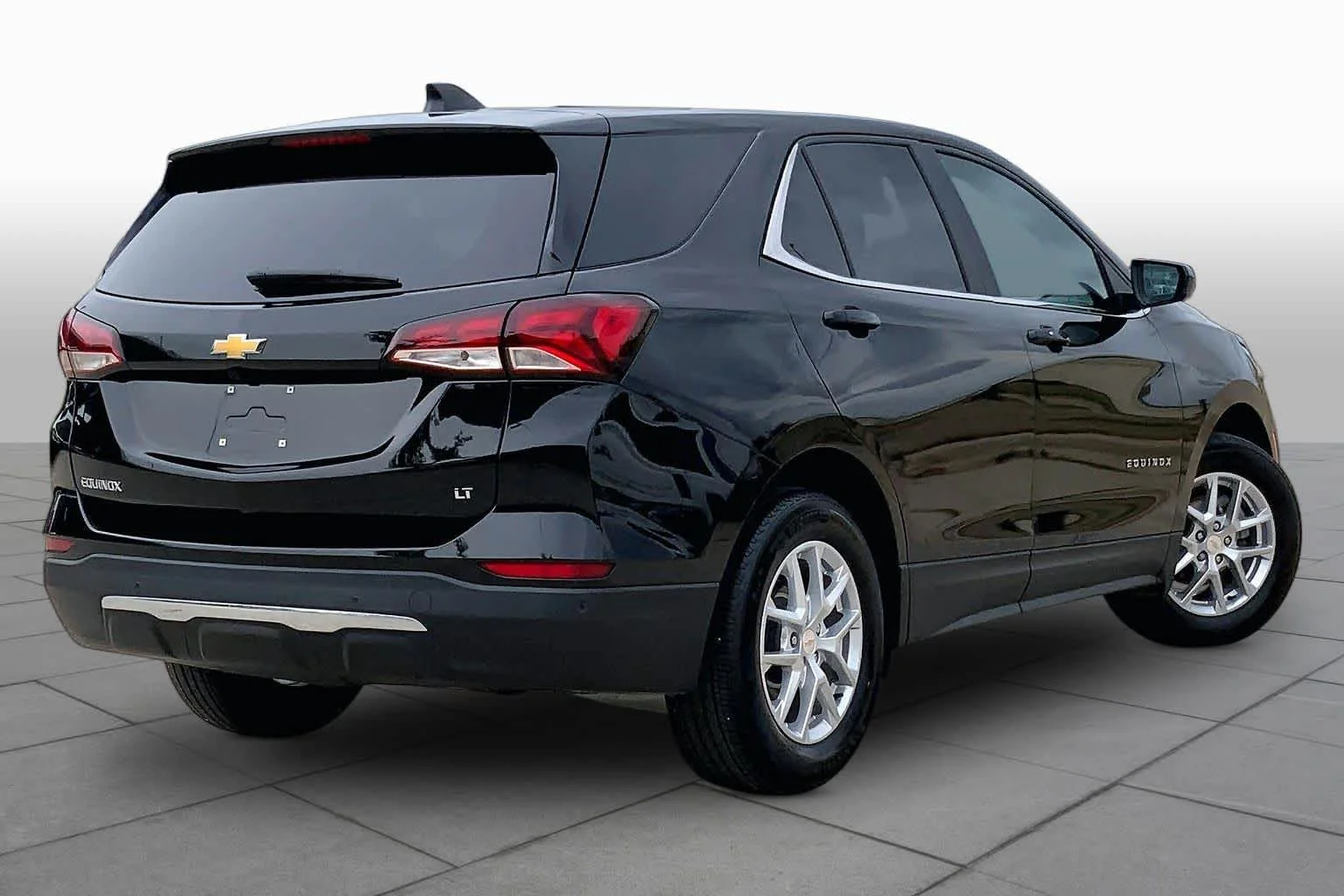 Used 2024 Mosaic Black Metallic Chevrolet LT image 13
