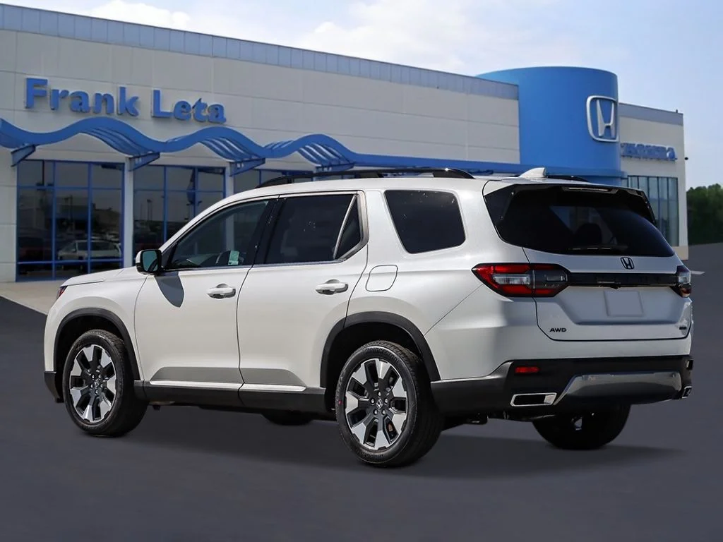 New 2026 Platinum White Pearl Honda AWD Touring image 2