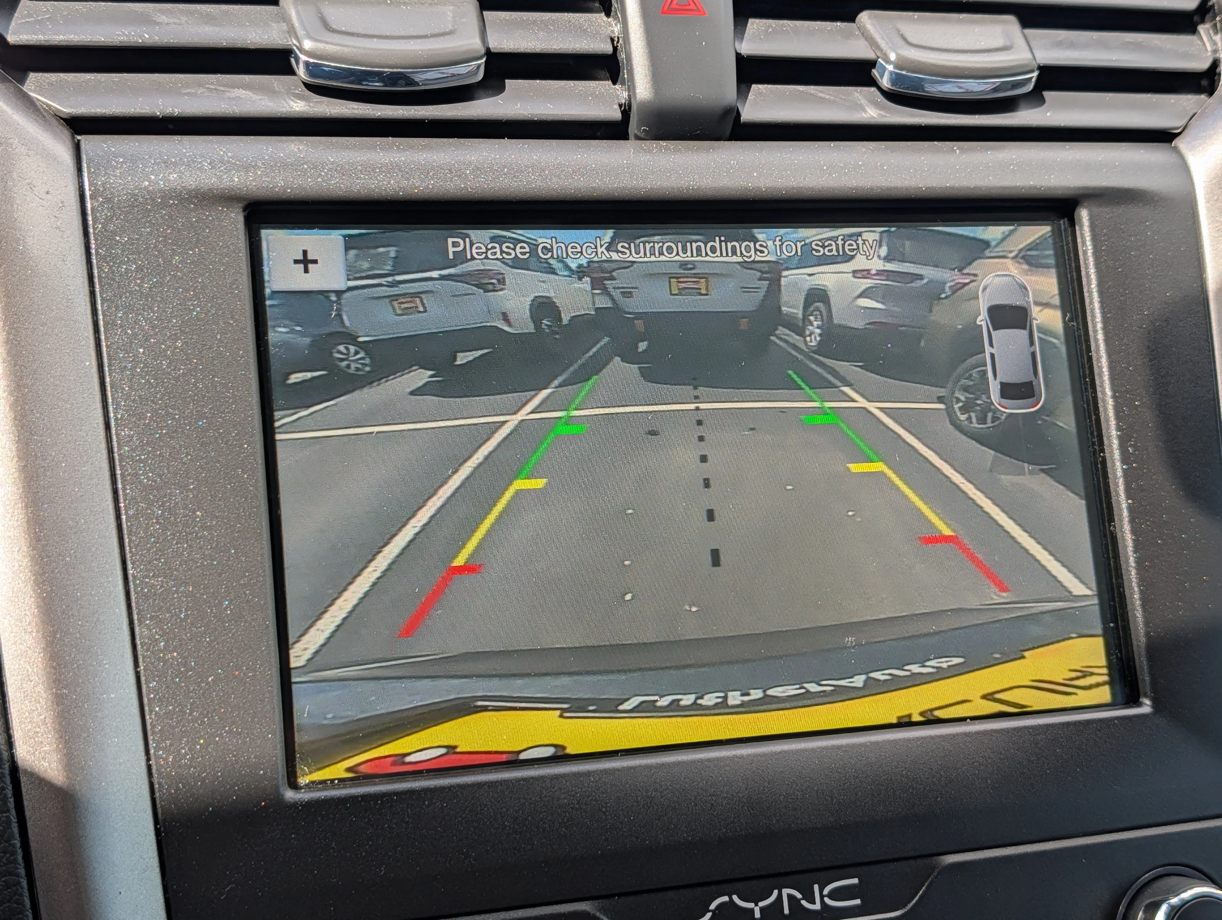 Used 2019 Magnetic Metallic Ford SE image 27