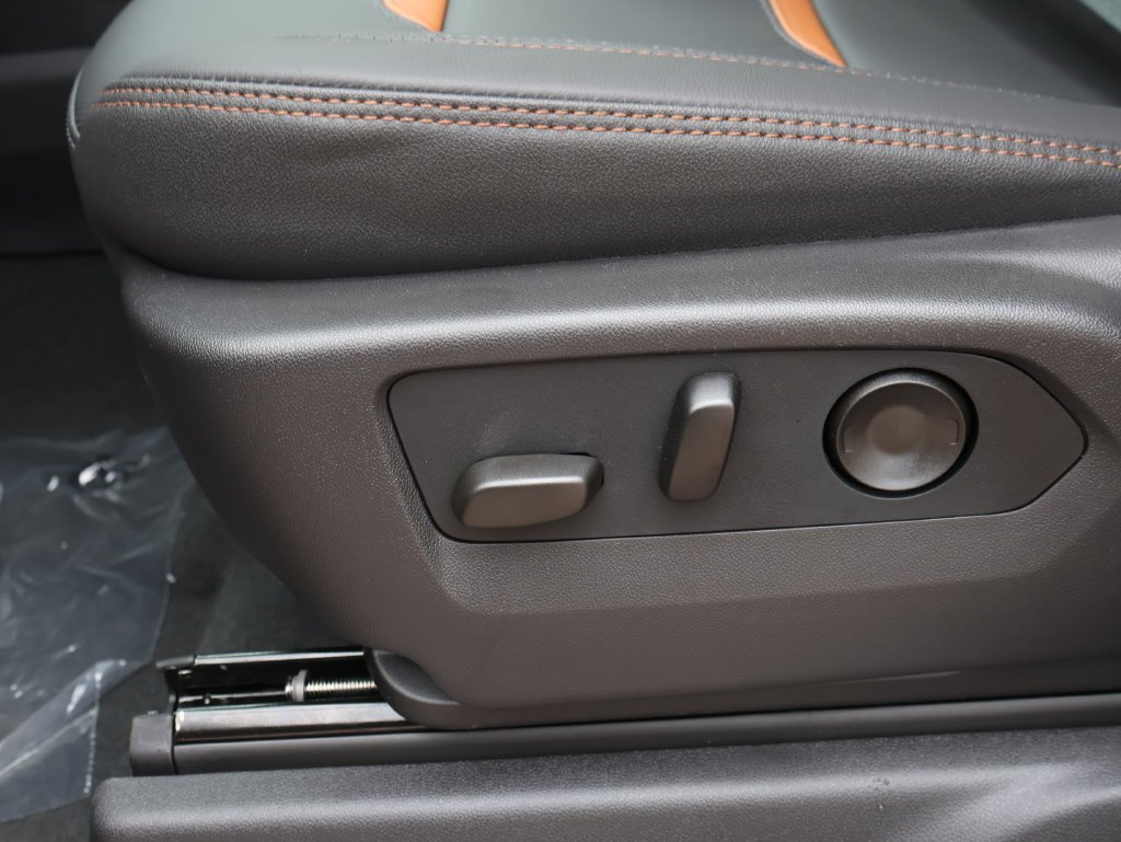 2026 GMC Sierra 2500HD AT4 - Photo 45