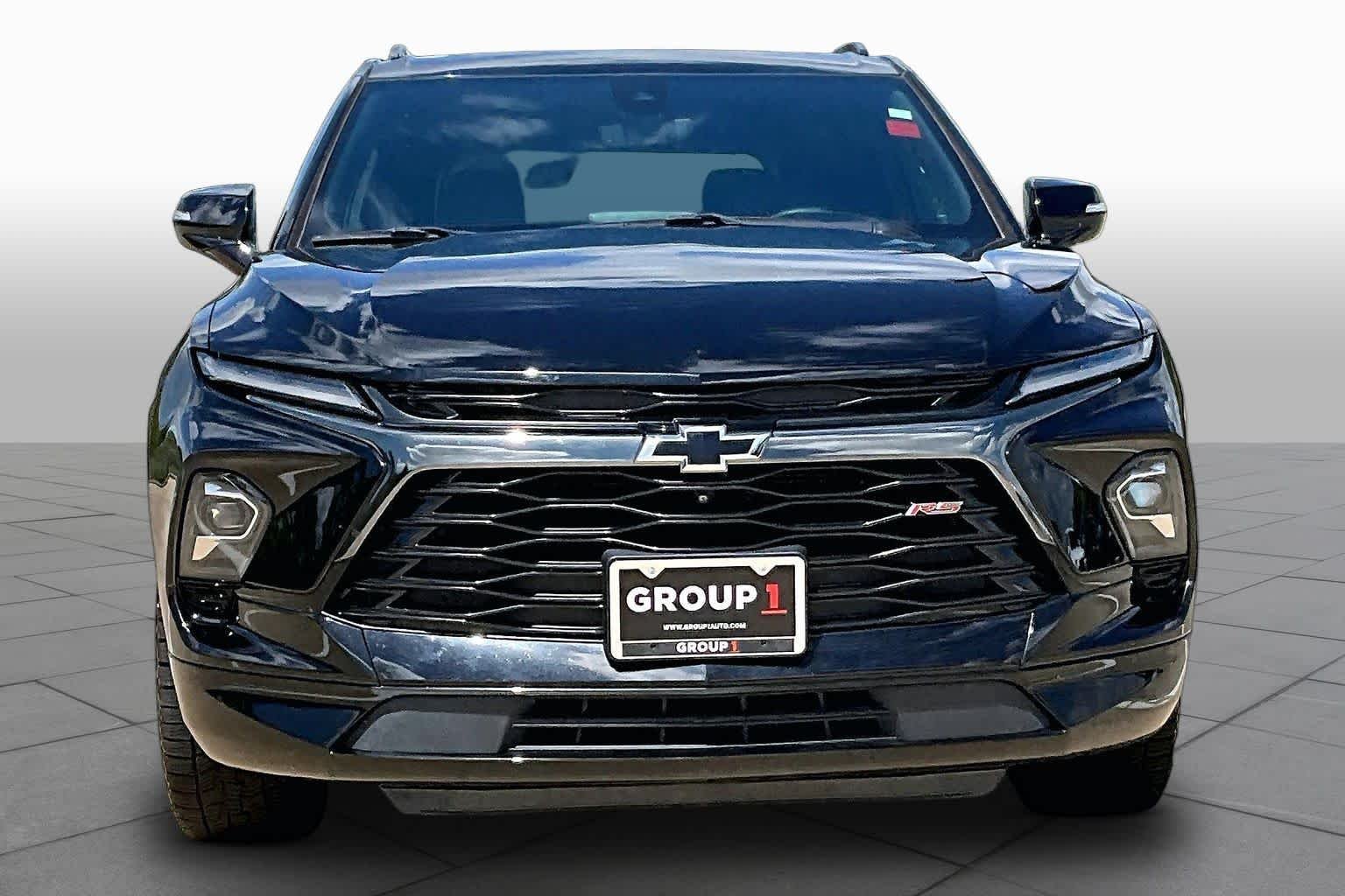 Used 2023 Black Chevrolet RS image 4
