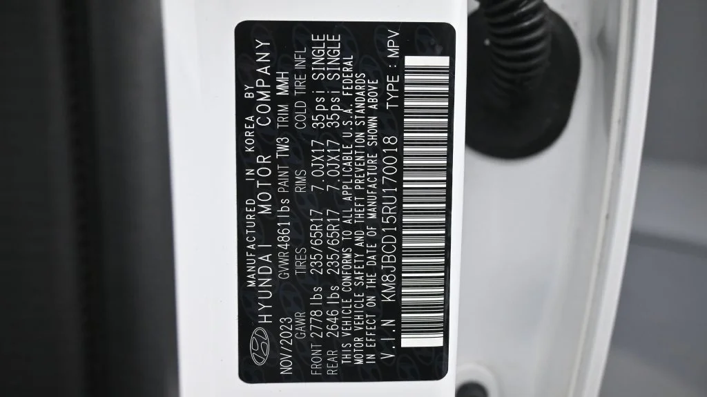 Certified Used 2024 White Hyundai Blue image 23