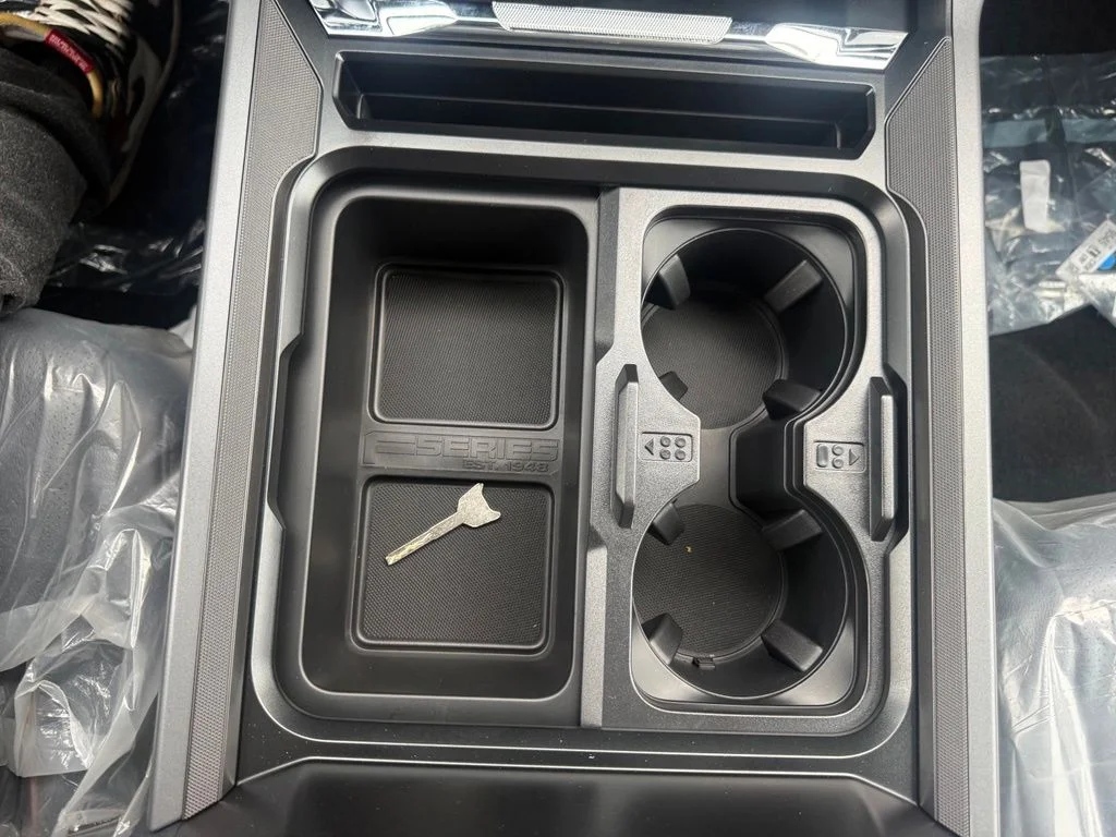 New 2026 Agate Black Metallic Ford F-450® Lariat® image 33