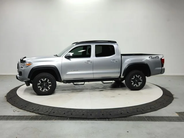 Used 2022 Silver Toyota SR image 5