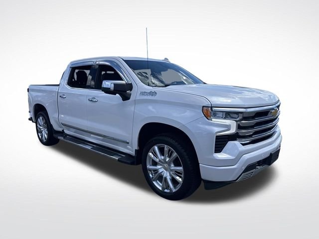 Certified Used 2024 Pearl Chevrolet High Country image 9
