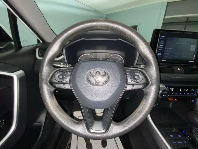 Used 2021 White Toyota XLE image 14