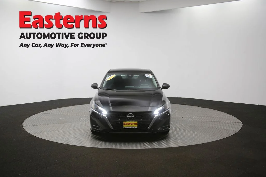 Used 2024 Black Nissan 2.5 SV image 51