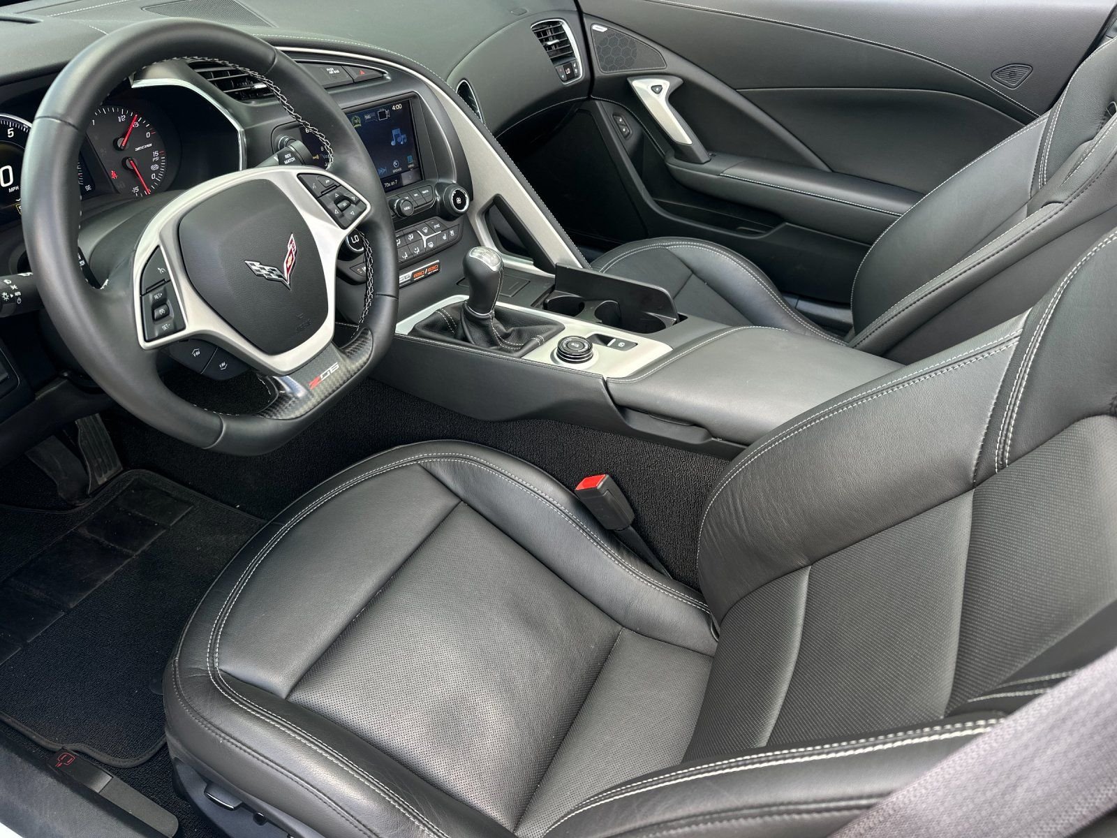 Used 2016 Arctic White Chevrolet Z06 image 9