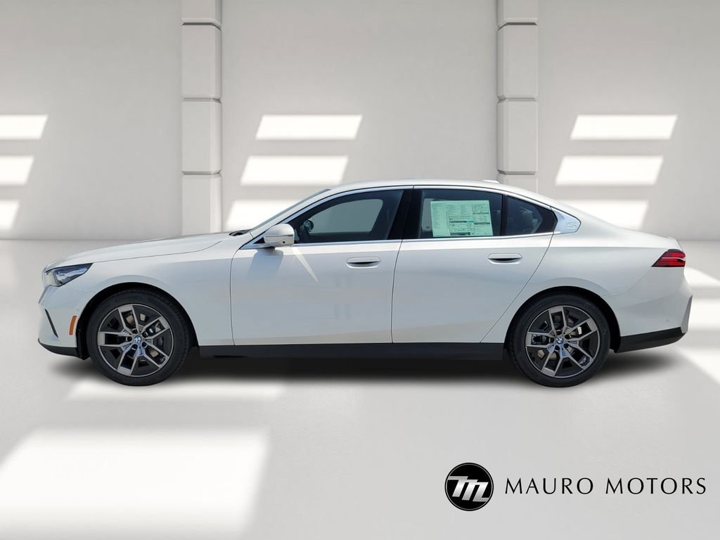 2026 BMW 5 Series 530i - Photo 6